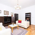 Apartmán Old Town Serenity & Historic Charm *