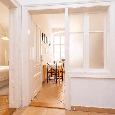 Apartment Old Town Serenity & Historic Charm Bratislava