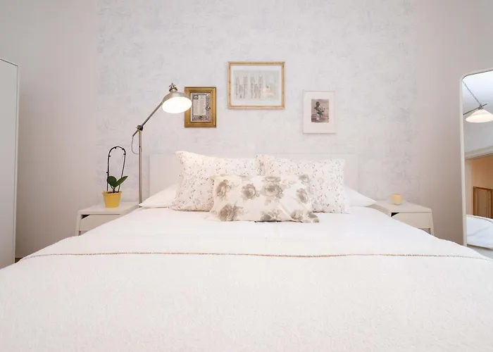 Old Town Serenity & Historic Charm شقة *